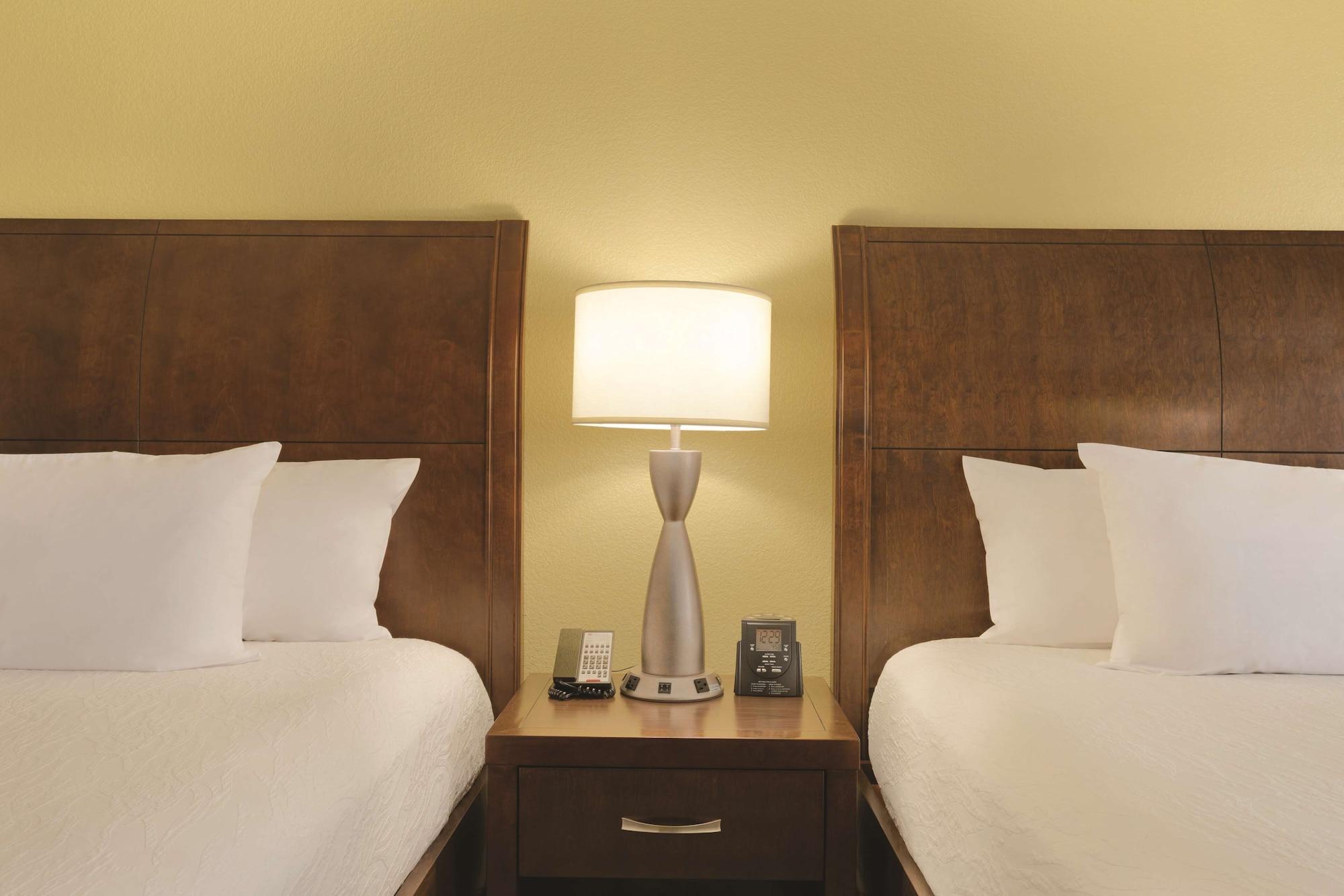 Hilton Garden Inn Anaheim/Garden Grove Exteriér fotografie