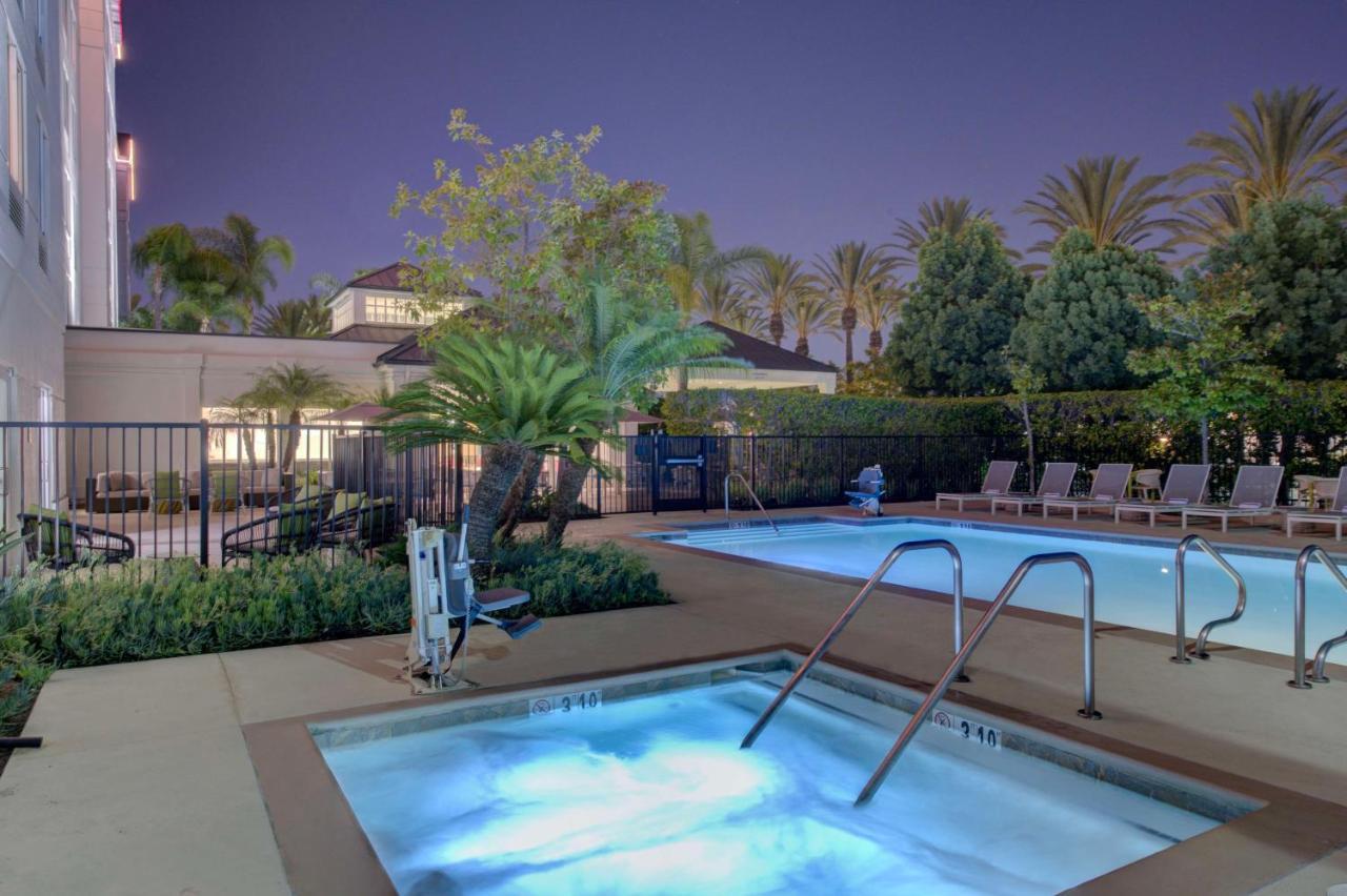 Hilton Garden Inn Anaheim/Garden Grove Exteriér fotografie